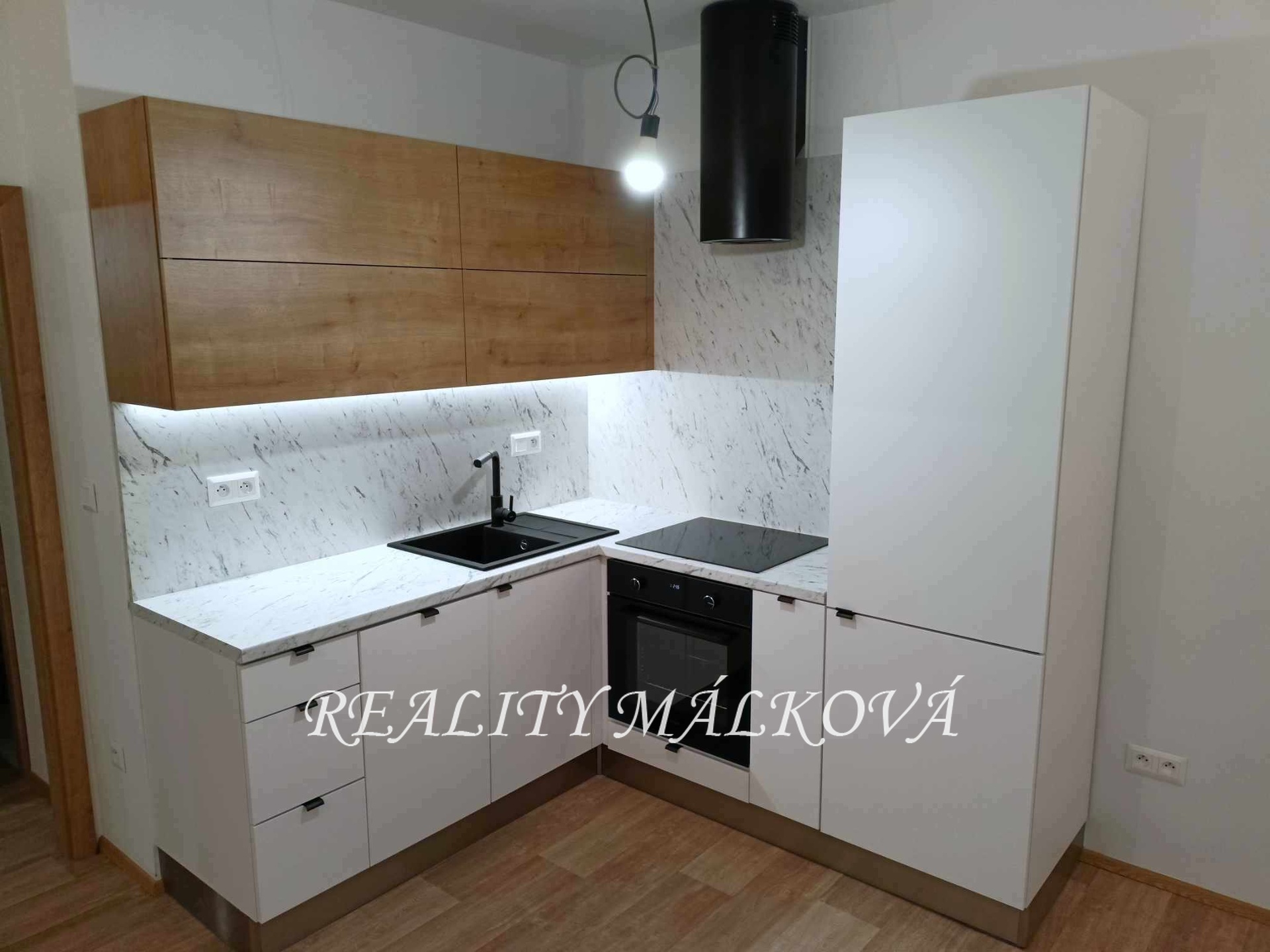 a4545019-1940-4a87-aba2-f04e89baeb9a