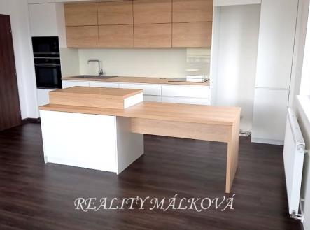 254659442_189294860048644_7029666937820928894_n | Pronájem bytu, 3+kk, 83 m²