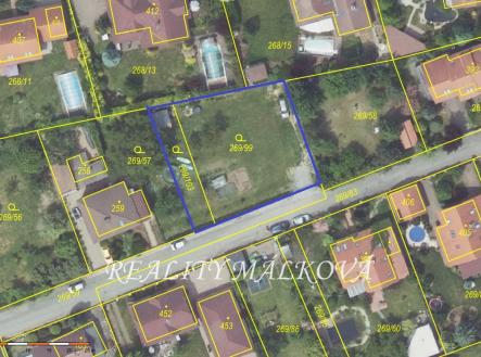 f7343b0f-f9c8-4ce2-8af6-610b5fa279f4 | Prodej - pozemek pro bydlení, 958 m²