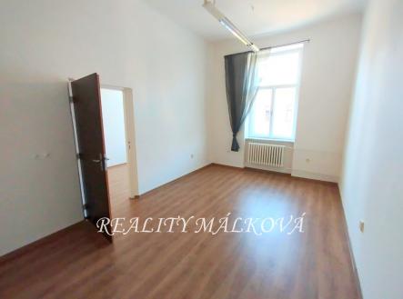 024013b8-bb3a-4b2a-a55e-b1b6a2f50b76 | Pronájem - kanceláře, 31 m²