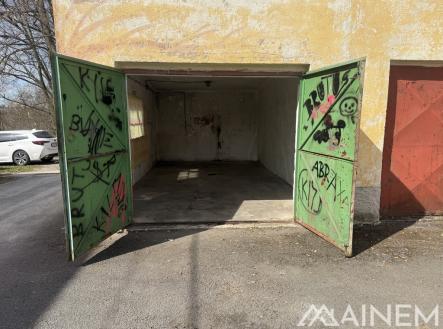 img-9919.jpg | Prodej - malý objekt/garáž