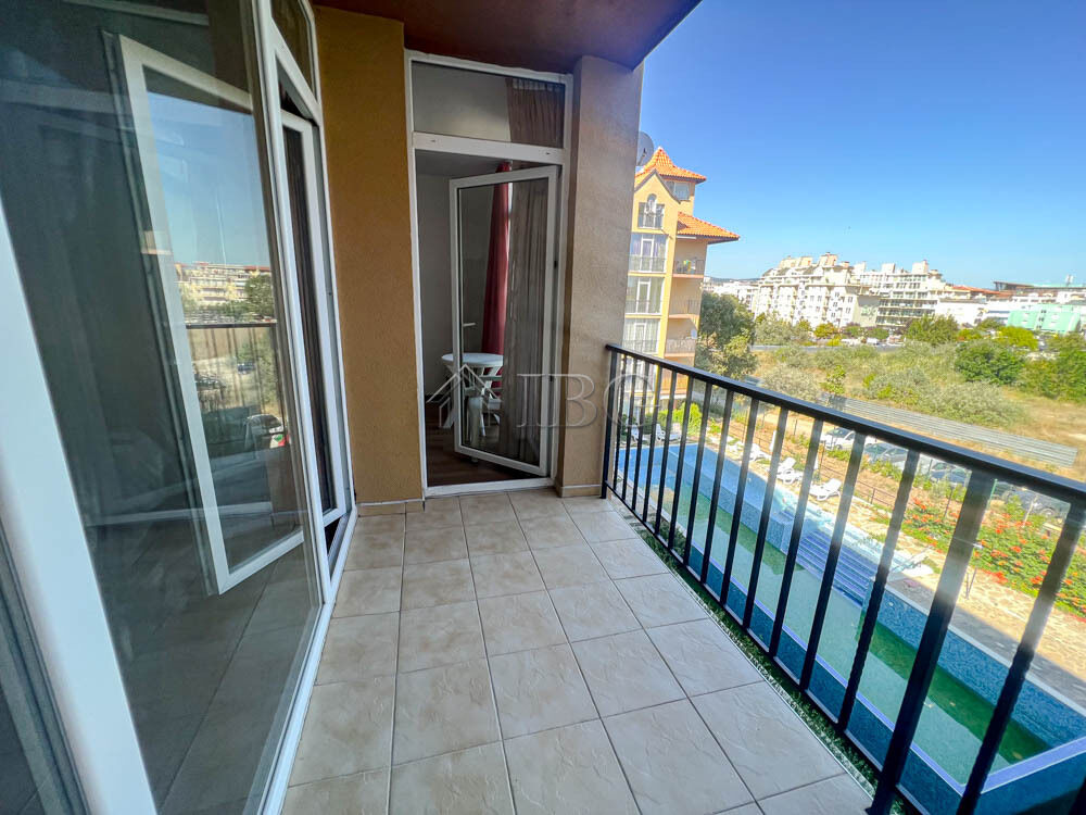 Apartmán s 1 ložnicí a výhledem na bazén v Sunny View South, Slunečné pobřeží
