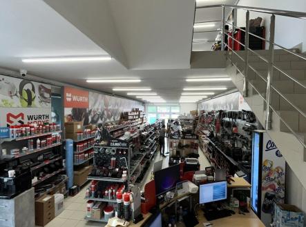 Pronájem - komerční objekt, obchodní centrum, 231 m²