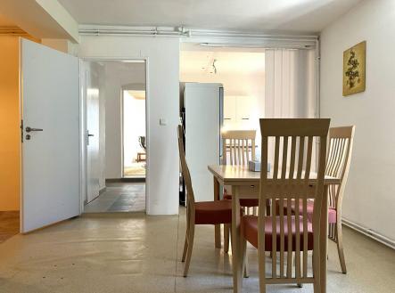 Prodej - dům/vila, 377 m²