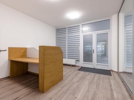 cr5-5465.jpg | Prodej - kanceláře, 65 m²