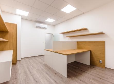 cr5-5467.jpg | Prodej - kanceláře, 65 m²