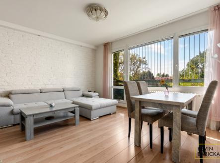 33.jpg | Prodej bytu, 3+1, 76 m²