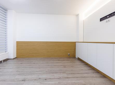 cr5-5455.jpg | Prodej - kanceláře, 65 m²