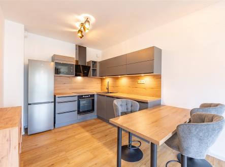 . | Pronájem bytu, 2+kk, 56 m²