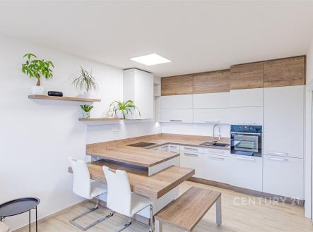 . | Pronájem bytu, 2+kk, 51 m²