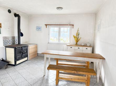 . | Prodej - dům/vila, 200 m²