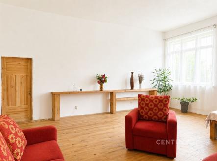 . | Prodej - dům/vila, 200 m²