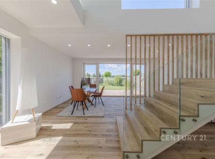 . | Pronájem - dům/vila, 248 m²