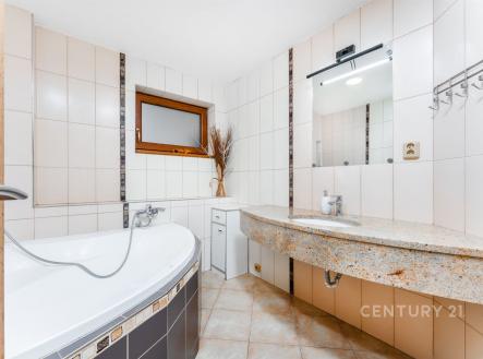 . | Prodej - chata/rekreační objekt, 182 m²