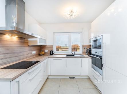 . | Prodej - dům/vila, 97 m²