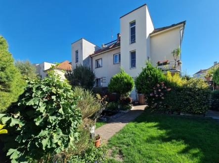 5 | Prodej - dům/vila, 256 m²