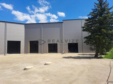 4e0b4354-82f2-49fb-9943-175a045c7a3a | Pronájem - komerční objekt, sklad, 985 m²