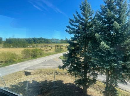 Pohled ven | Pronájem - kanceláře, 30 m²