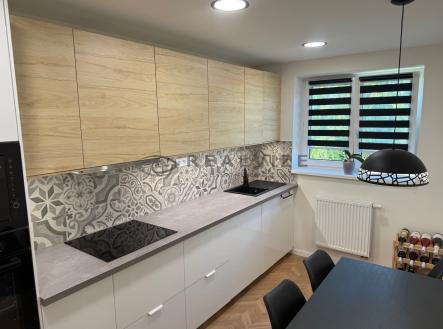 Pronájem bytu, 2+1, 77 m² obrázek