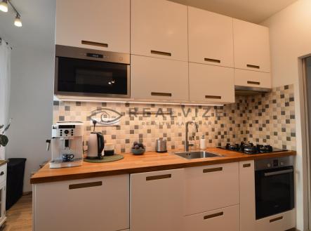 Pronájem bytu, 3+1, 67 m² obrázek