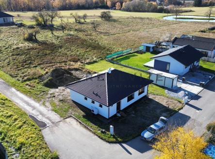 dji_fly_20251104_133942_375_1762275953269_photo_optimized | Prodej - dům/vila, 120 m²
