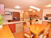 Pronájem bytu, 3+kk, 84 m²
