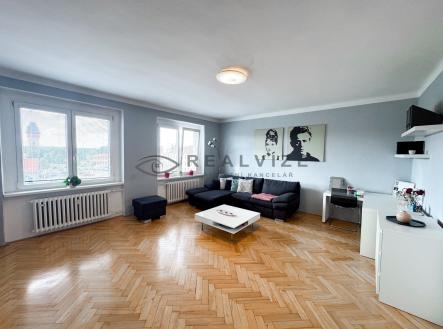 Obývací pokoj pronájem Komenského | Pronájem bytu, 2+1, 68 m²