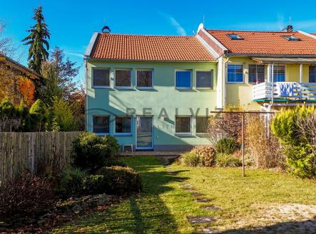 Pohled na dům ze zahrady RD Nové Hrady | Prodej - dům/vila, 130 m²
