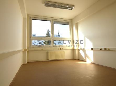 DSC_0002 | Pronájem - kanceláře, 43 m²