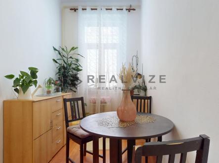 obývací pokoj 3 byt Otakarova | Pronájem bytu, 1+1, 35 m²