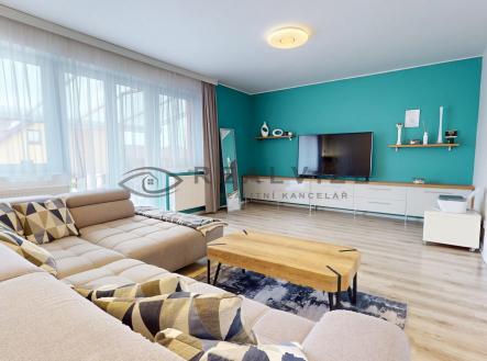 Prodej RD Úsilné obývací pokoj foto 1 | Prodej - dům/vila, 205 m²