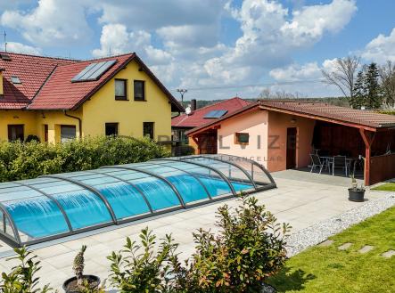 Prodej RD Úsilné pohled na zahradu | Prodej - dům/vila, 205 m²