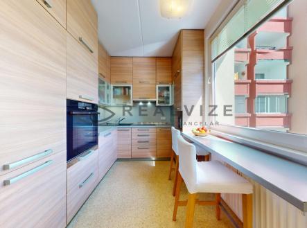 Byt-na-prodej-v-ulici-Jaroslava-Bendy-04302026_080527 | Prodej bytu, 4+1, 82 m²