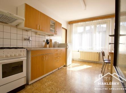 EE235F07-7F17-478A-A4FF-737F0D6871D2 | Prodej - dům/vila, 227 m²