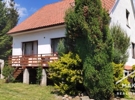 dd52df50-59e6-453f-bc4d-b0d327cf3f23 | Prodej - dům/vila, 180 m²