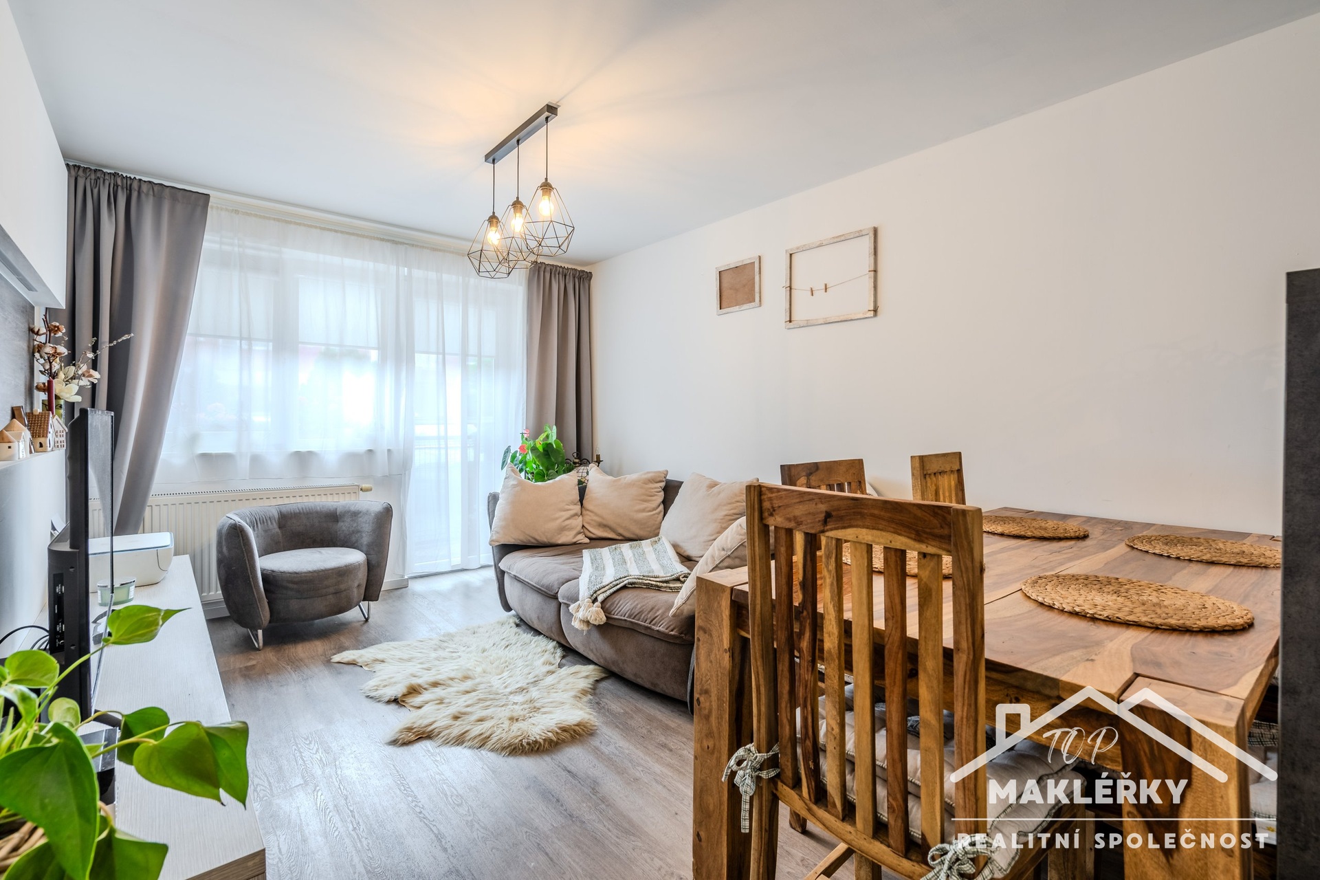 Břežany II_foto_final-1