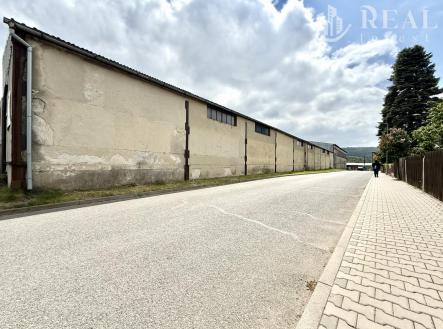 IMG_7316.jpeg | Prodej - skladovací prostor, 8 431 m²