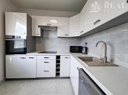 Kucnyně | Prodej bytu, 4+1, 77 m²