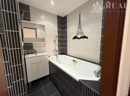 Koupelna | Pronájem bytu, 3+1, 76 m²