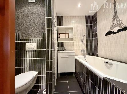 Koupelna | Pronájem bytu, 3+1, 76 m²