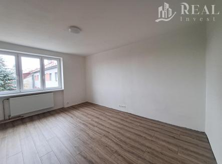 Pokoj | Pronájem bytu, 2+1, 58 m²