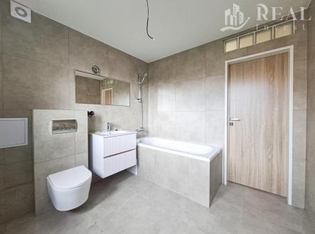 Koupelna | Pronájem bytu, 2+1, 58 m²