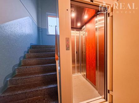 Výtah | Pronájem bytu, 1+kk, 20 m²