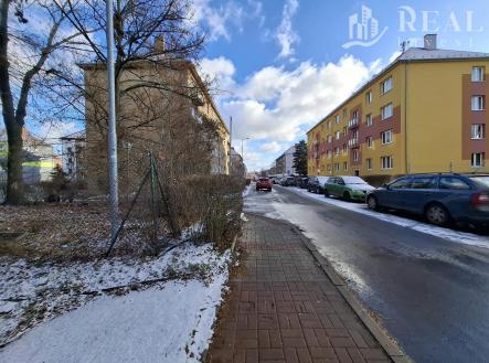 Okolí | Pronájem - malý objekt/garáž