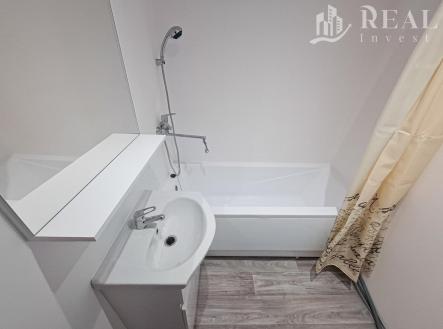 Koupelna  | Pronájem bytu, 2+1, 62 m²