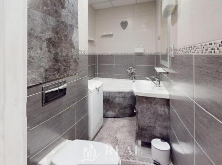 Pod-Privadecem-Bathroom.jpg | Prodej bytu, 2+1, 62 m²