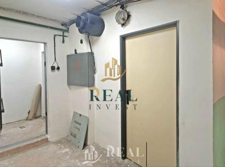 9596220_159156527.jpg | Prodej - obchodní prostor, 400 m²