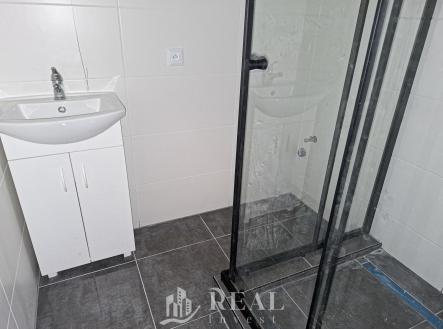 Koupelna | Pronájem bytu, 1+1, 40 m²