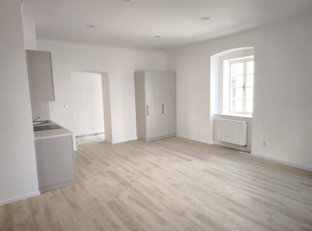 img-20250611-102045.jpg | Pronájem bytu, 2+kk, 79 m²