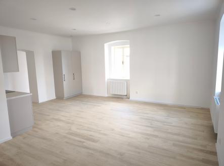 img-20250611-101950.jpg | Pronájem bytu, 2+kk, 79 m²